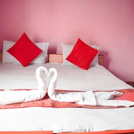 Family Guest House Varanasi Esterno foto