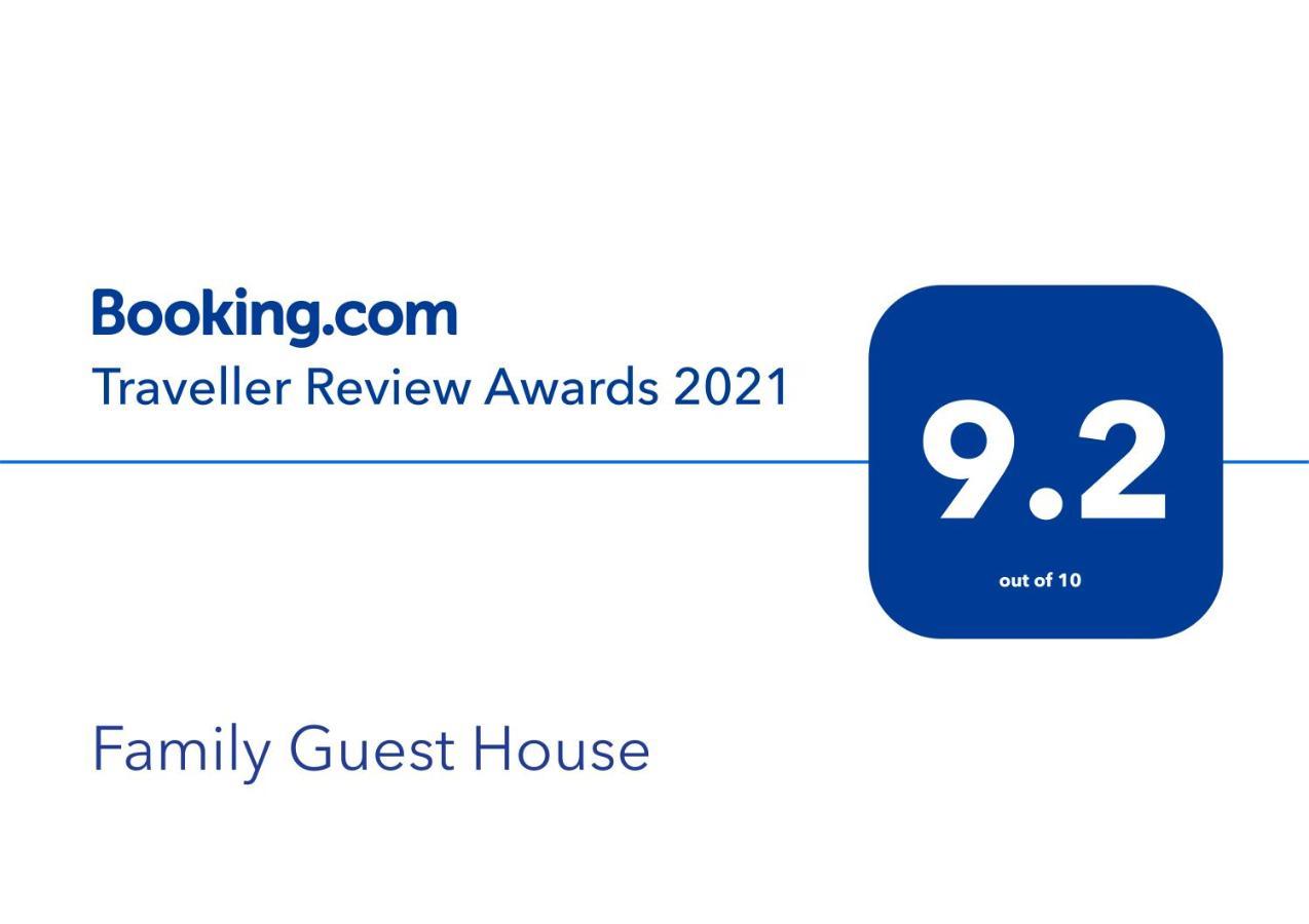 Family Guest House Varanasi Esterno foto
