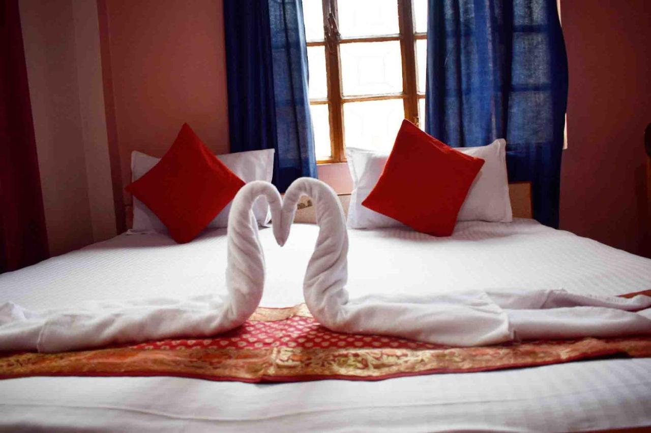 Family Guest House Varanasi Esterno foto