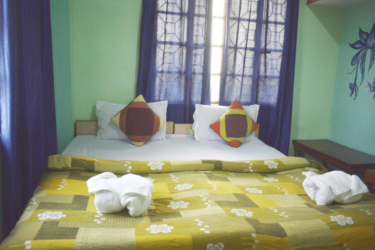 Family Guest House Varanasi Esterno foto
