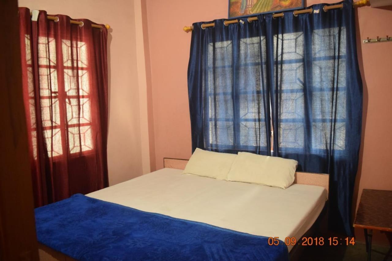 Family Guest House Varanasi Esterno foto